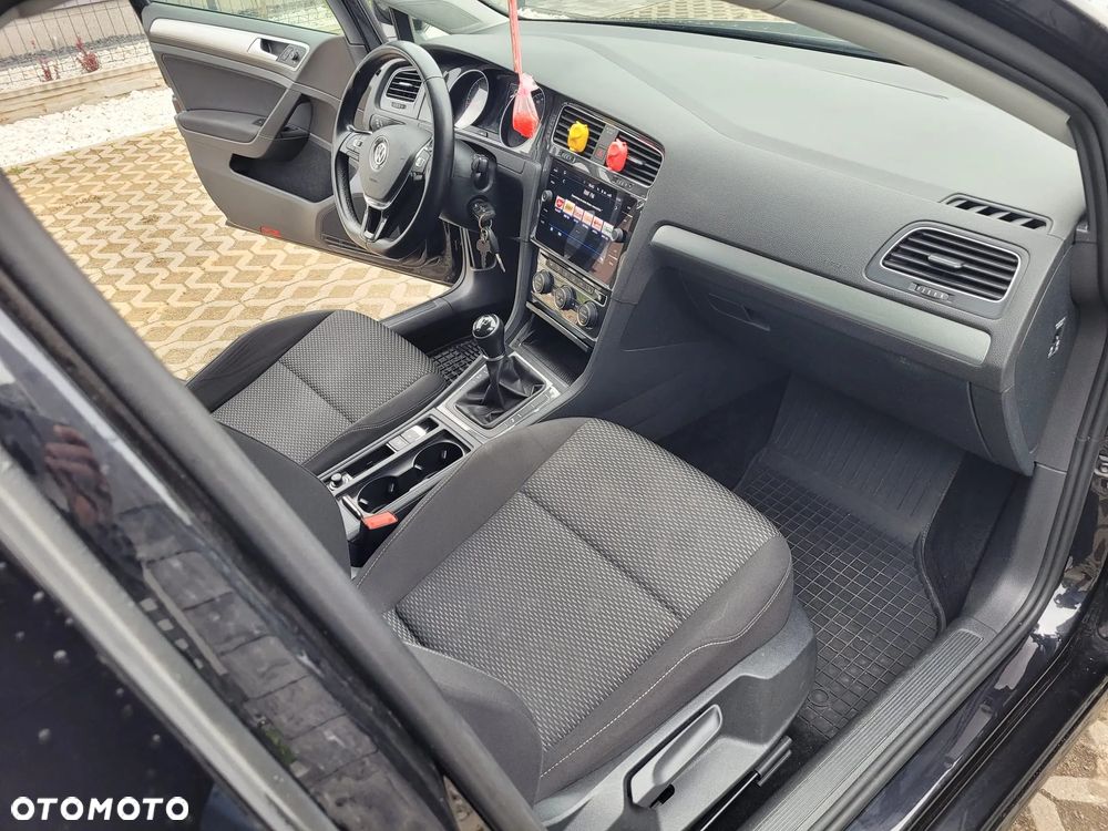 Volkswagen Golf 1.6 TDI (BlueMotion Technology) Trendline - 9