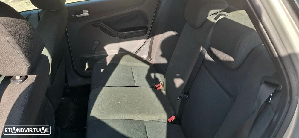 Ford Focus SW 1.6 TDCi Sport - 12