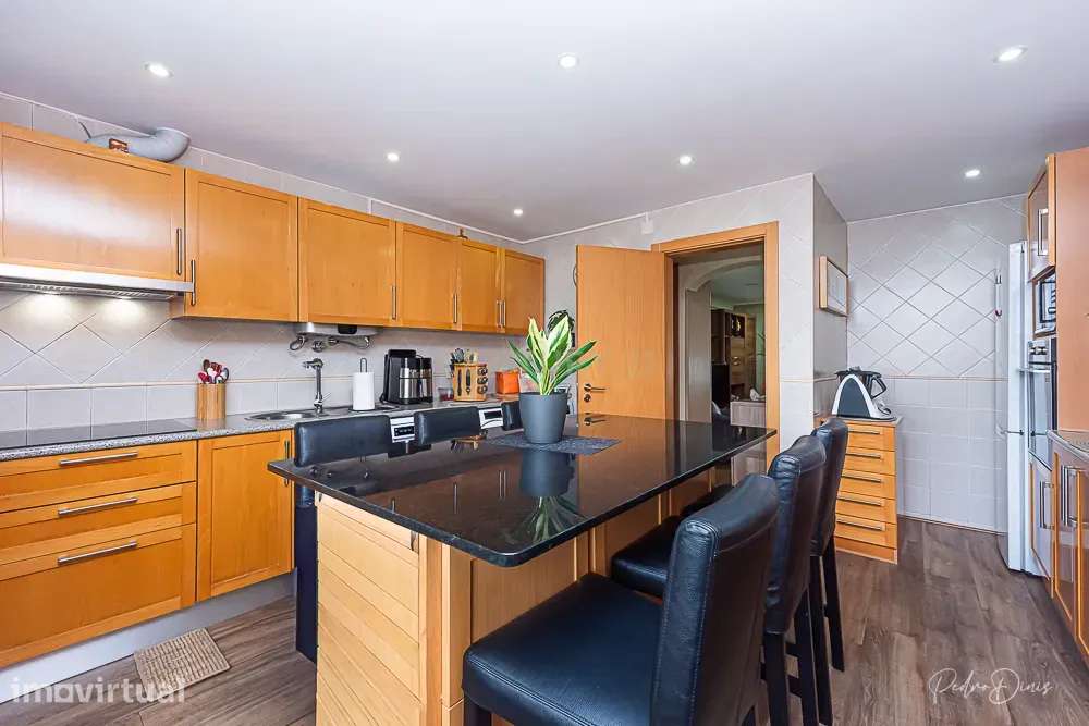 Apartamento Renovado T2 em Setúbal (São Sebastião) - Grande imagem: 2/30