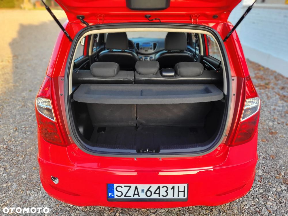 Hyundai i10 1.1 Classic + - 29