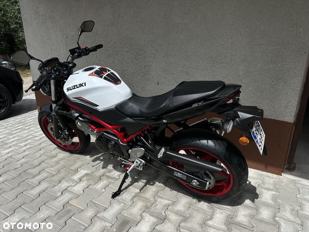 Suzuki SV - 21