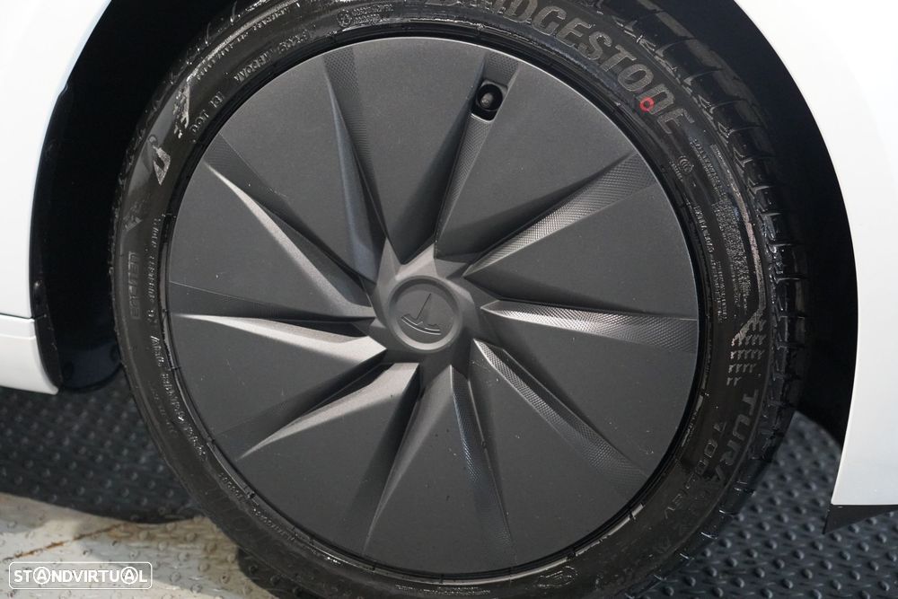 Tesla Model 3 - 33