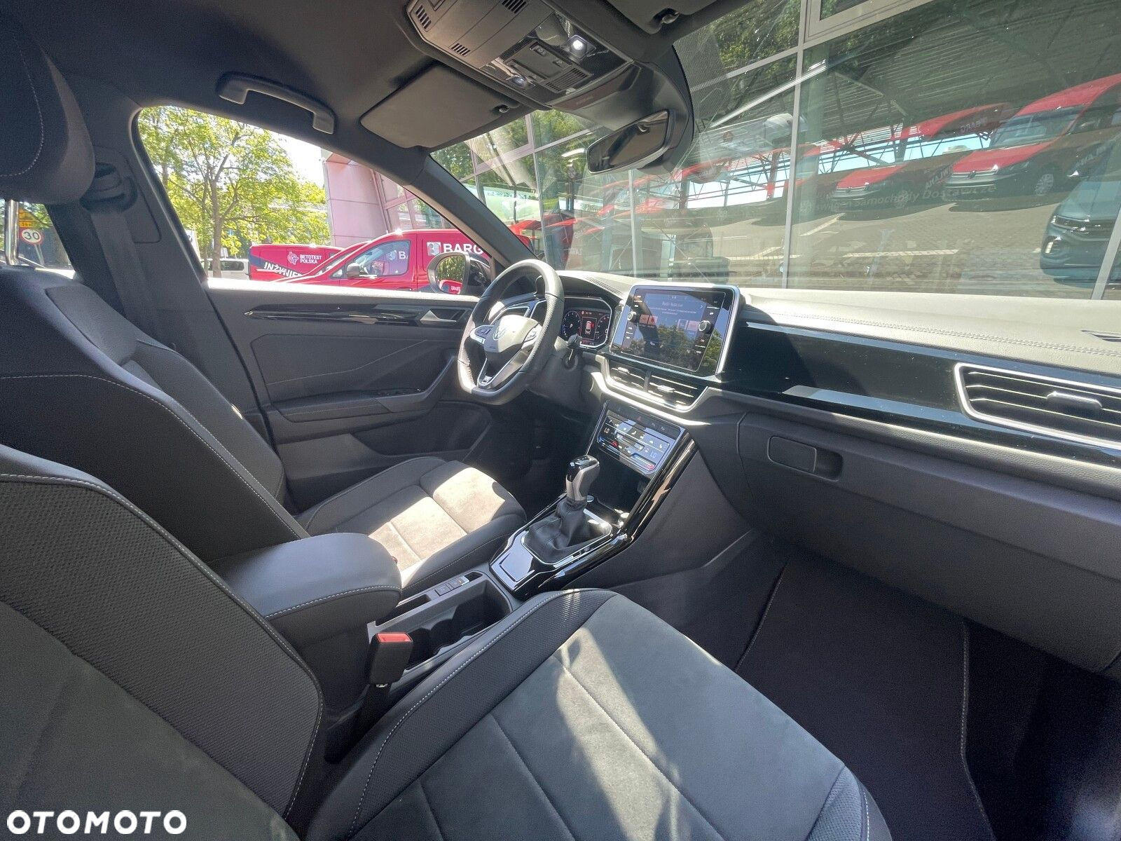 Volkswagen T-Roc 1.5 TSI R-Line Plus DSG - 12