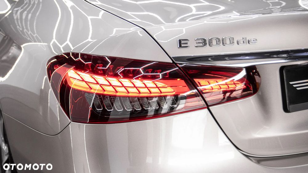Mercedes-Benz Klasa E 300 de 4-Matic Avantgarde - 13