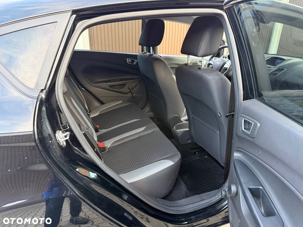 Ford Fiesta - 14