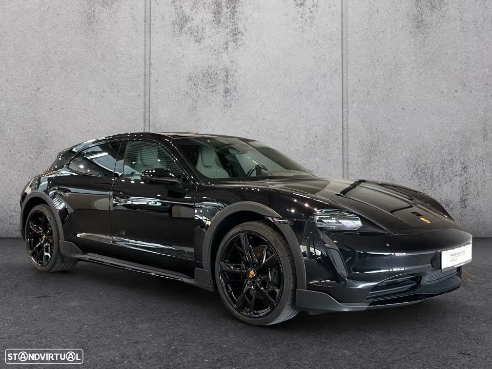 Porsche Taycan Cross Turismo 4 - 7