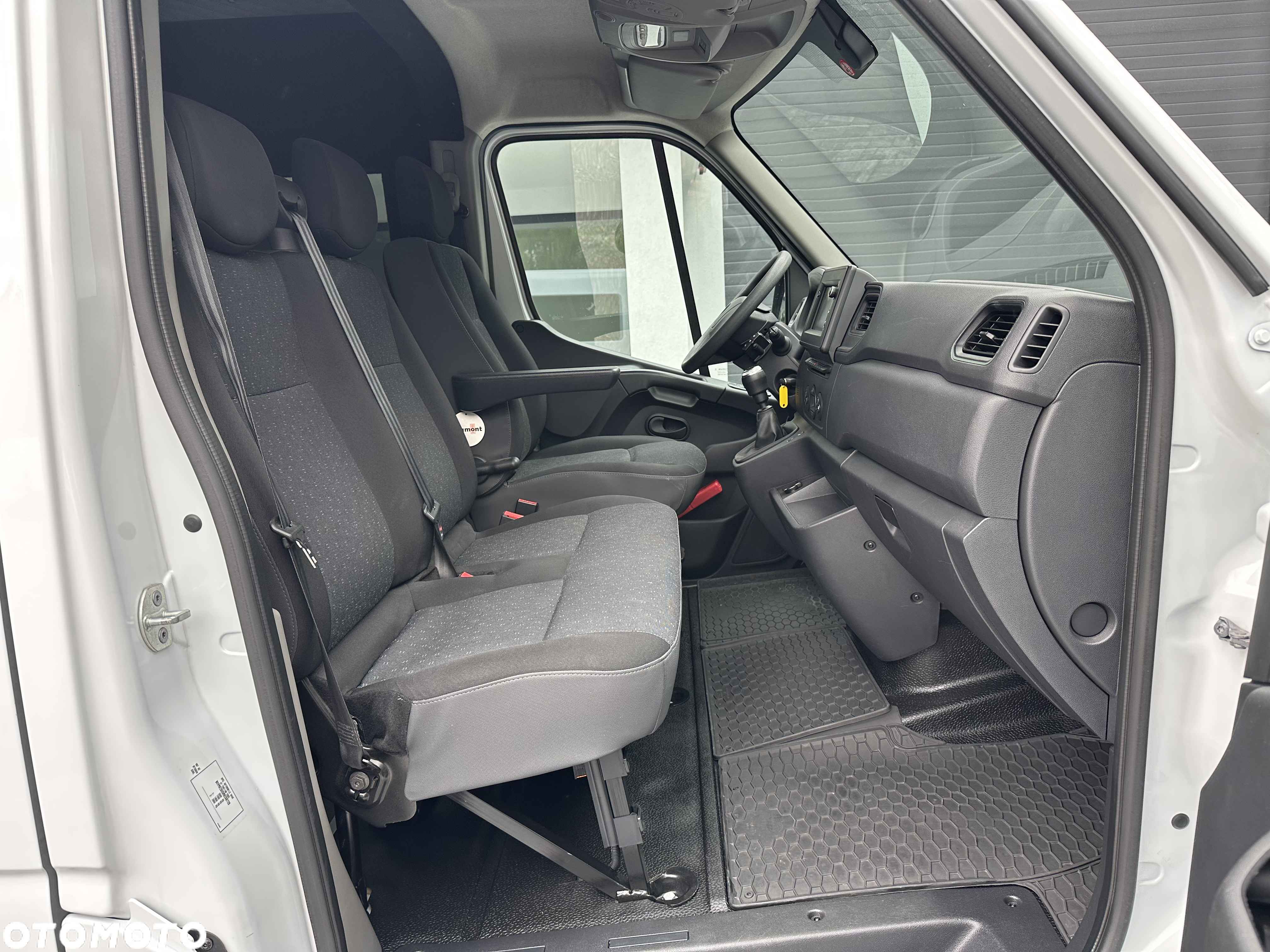 Renault MASTER L4H2 / Brygadowy 7 osób / HAK 3500kg! / Salon PL / Stan Jak Nowy / Najbogatsze wyposażenie / MAXI / Koła bliźniacze / Nowe opony / FV23% - 24