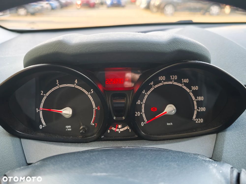 Ford Fiesta 1.25 Trend - 7