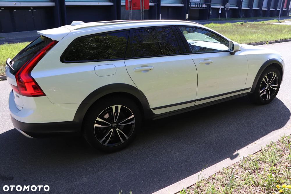 Volvo V90 Cross Country T5 Geartronic Momentum Pro - 5