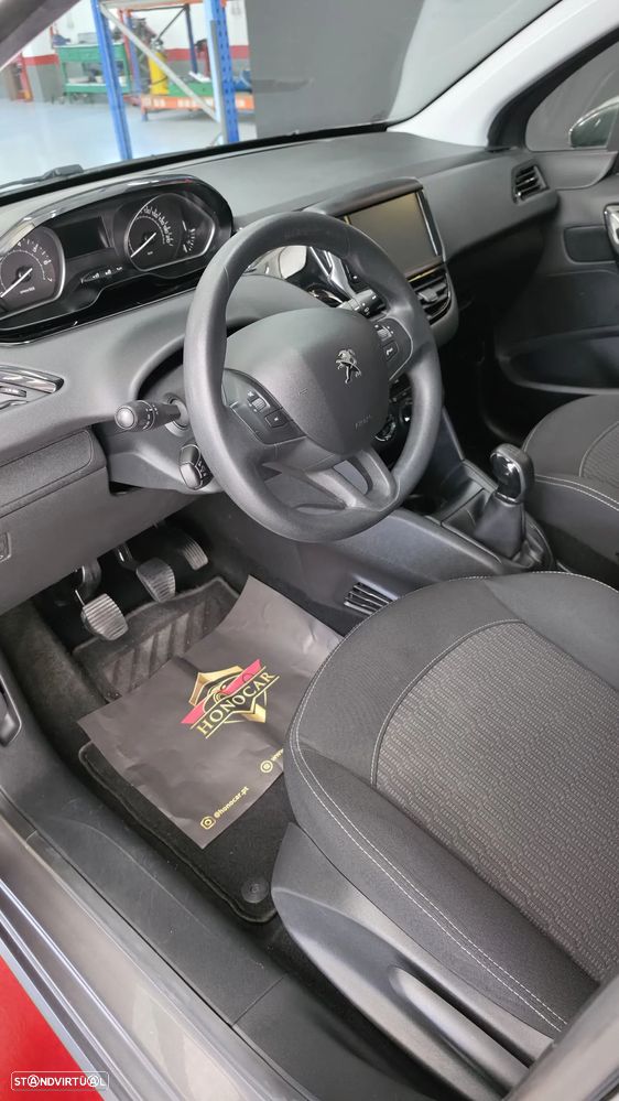 Peugeot 208 1.2 PureTech Active - 8