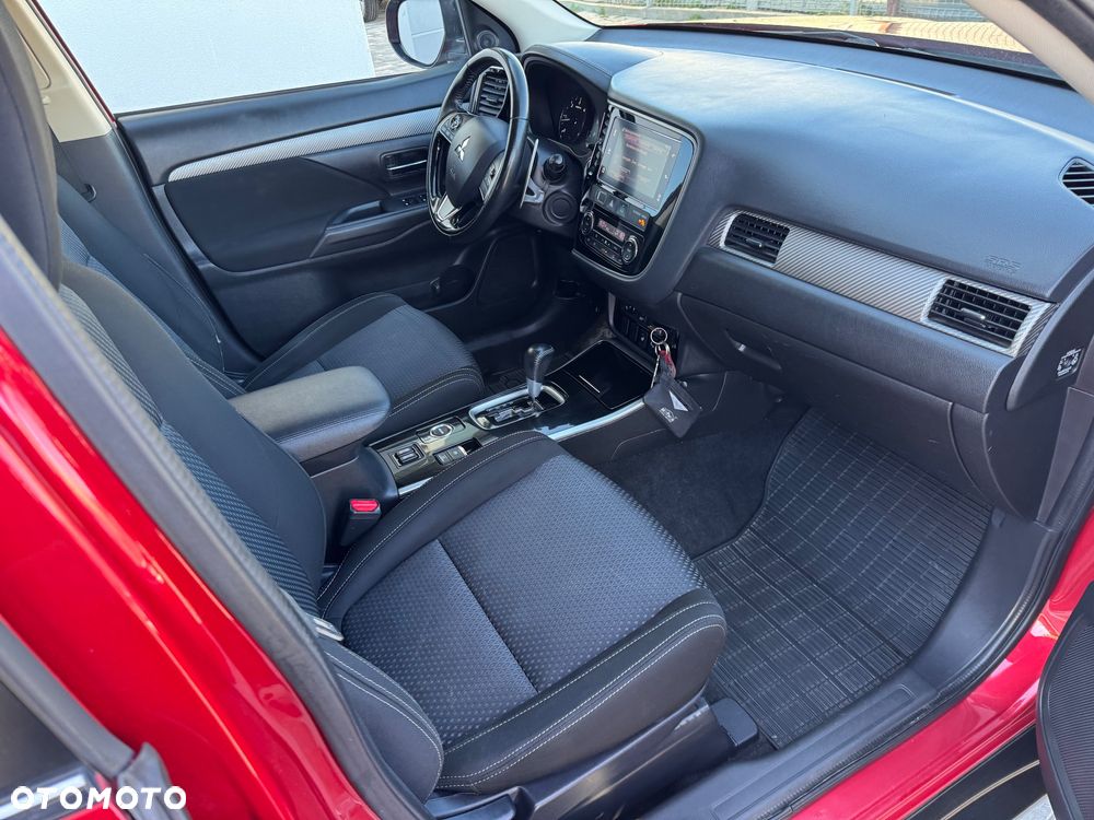 Mitsubishi Outlander - 20