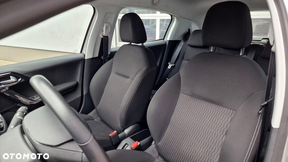 Peugeot 208 1.2 PureTech Active - 16