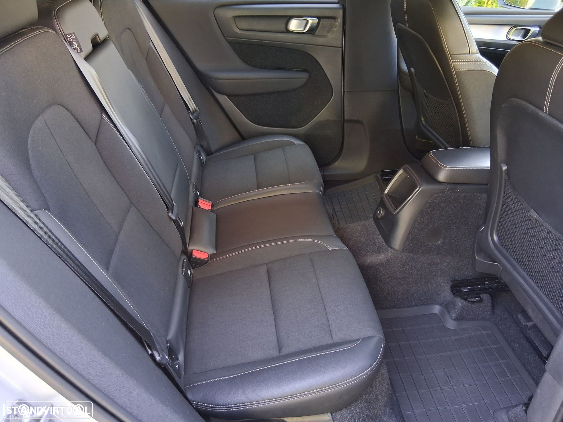 Volvo XC 40 1.5 T5 PHEV Momentum Plus - 53