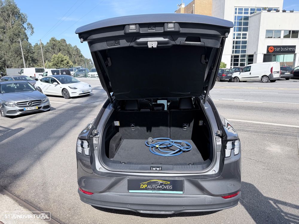Ford Mustang Mach-E 75.7 kWh Base - 13