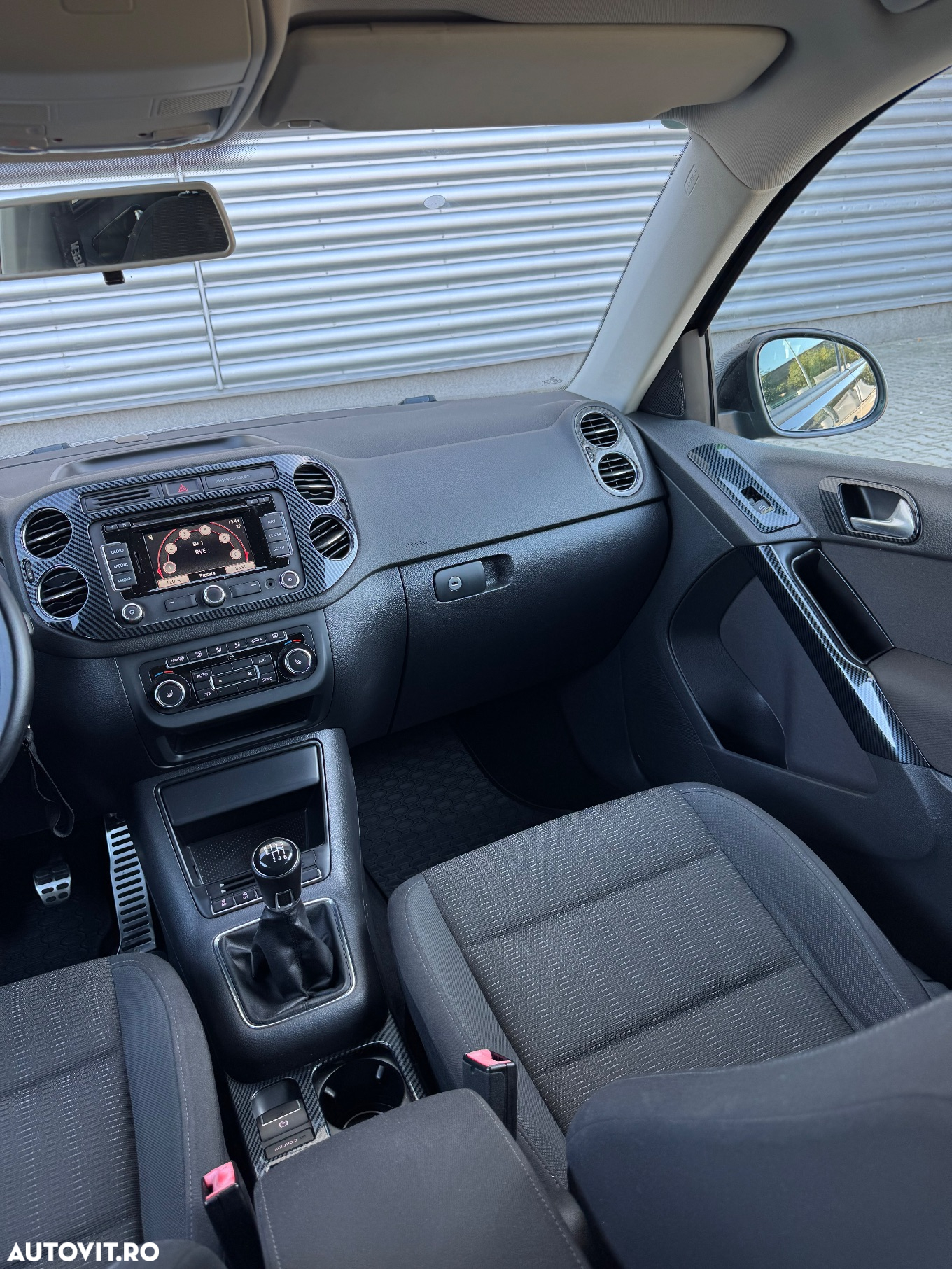 Volkswagen Tiguan - 17