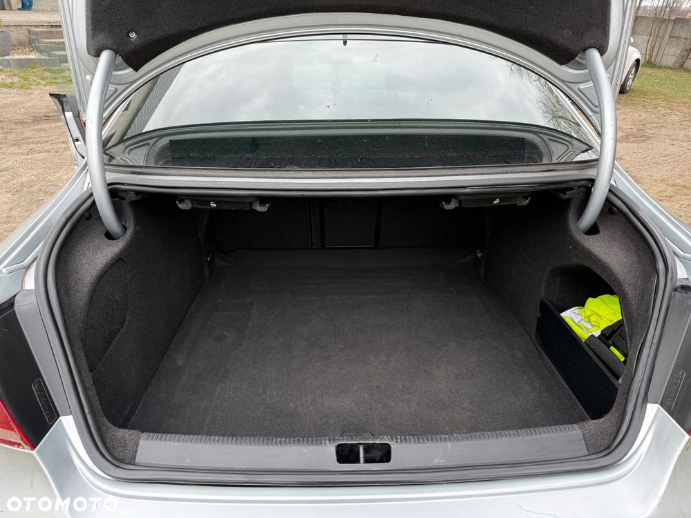 Volkswagen CC 2.0 TDI DPF BMT DSG - 13
