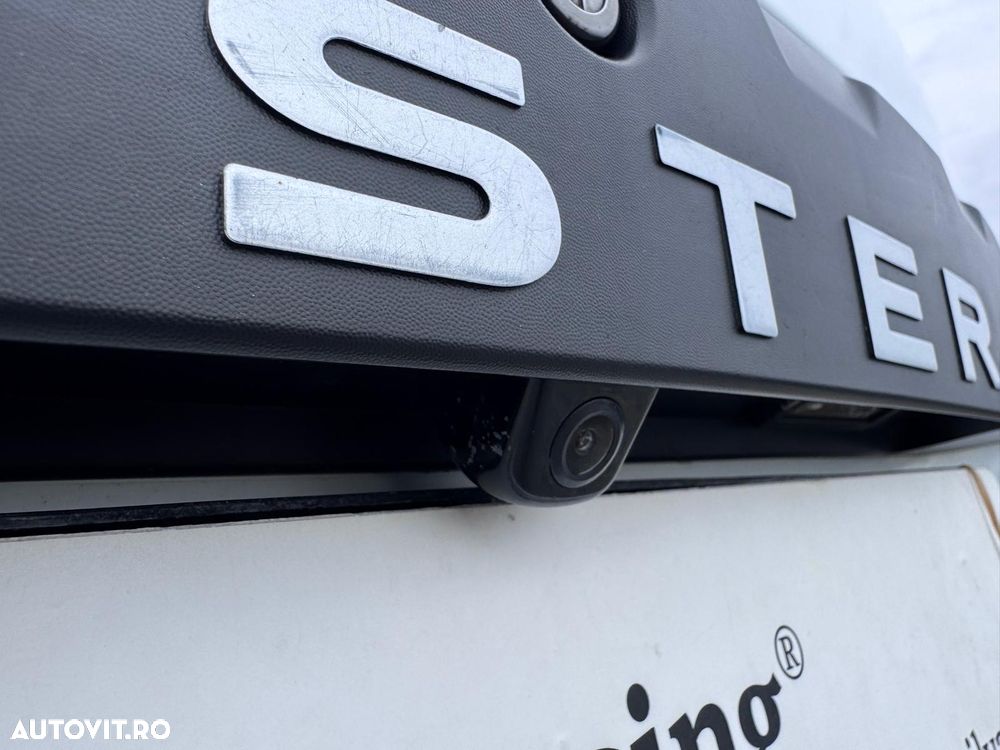 Dacia Duster 1.6 4x4 Laureate - 9