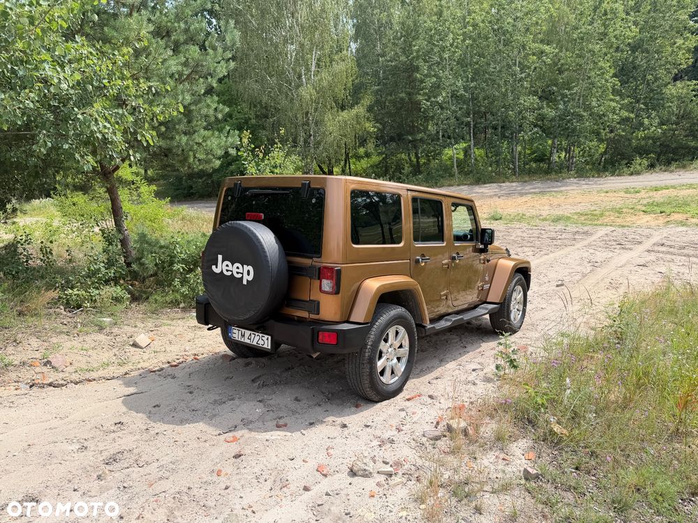 Jeep Wrangler Unlimited 3.8 Sahara - 6