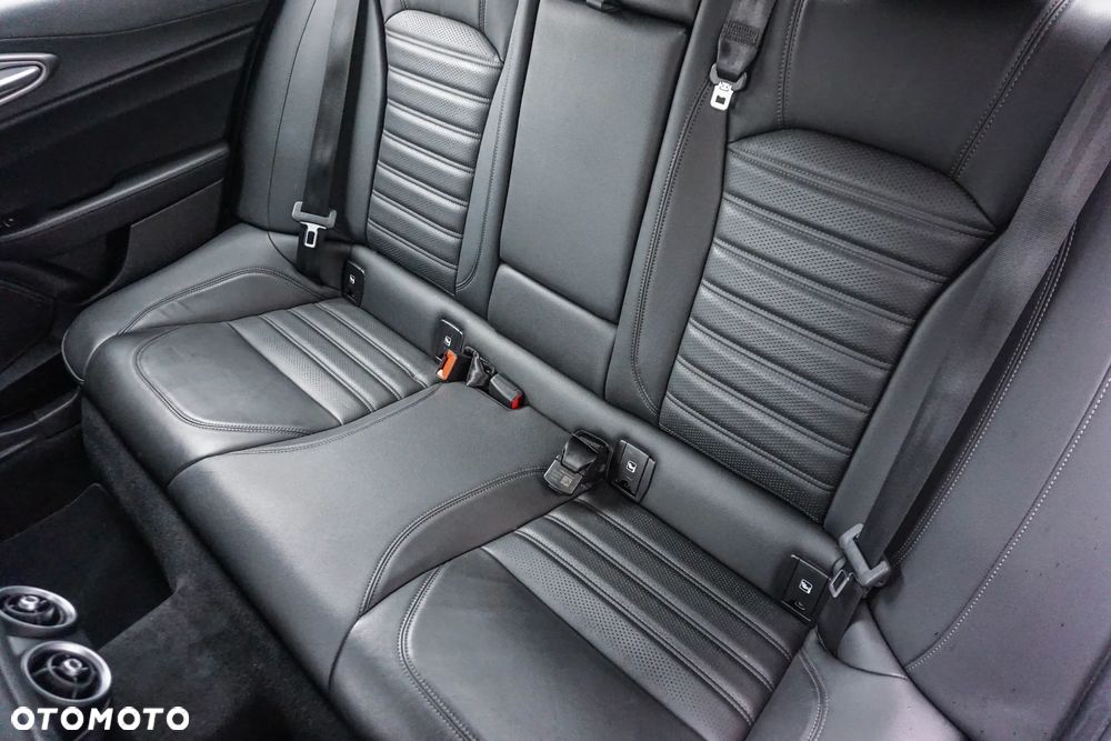 Alfa Romeo Giulia 2.0 Turbo Veloce Q4 - 28