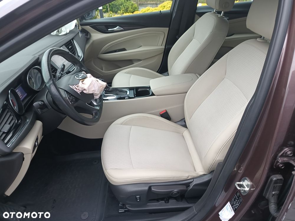 Opel Insignia 2.0 T 4x4 Innovation S&S - 13