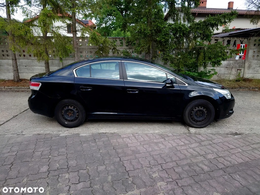 Toyota Avensis 1.8 Sol - 5
