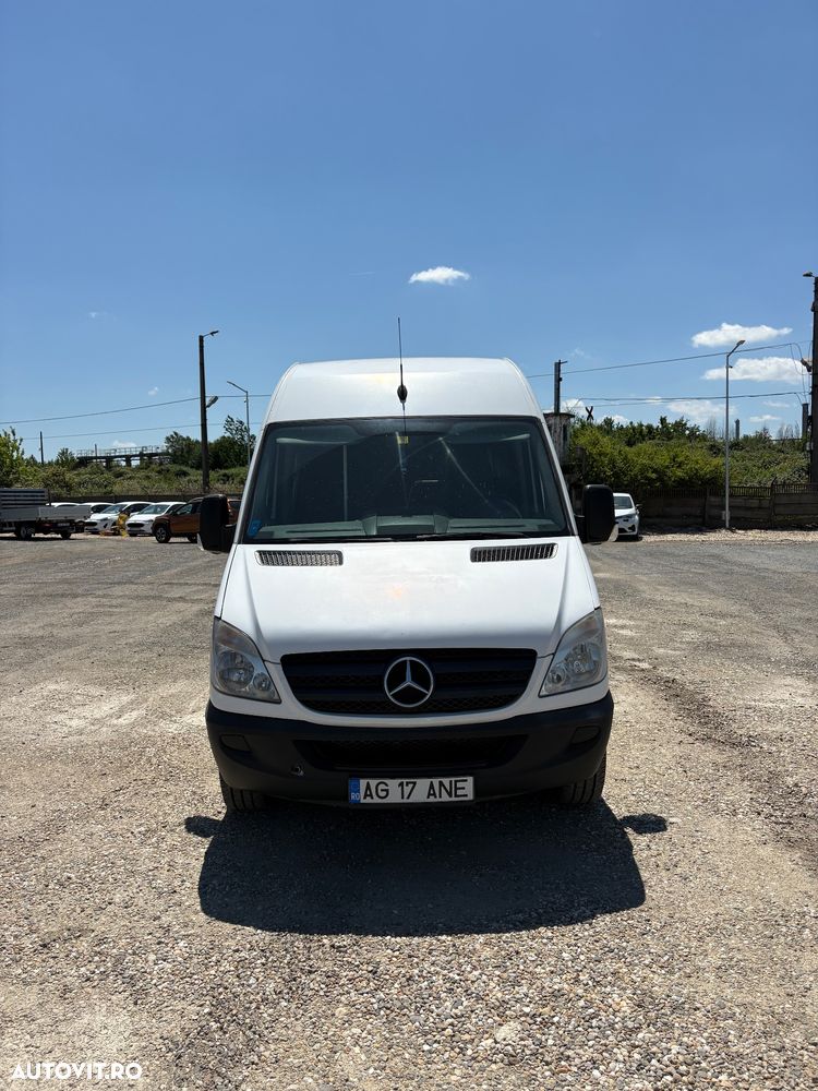 Mercedes-Benz Sprinter - 1