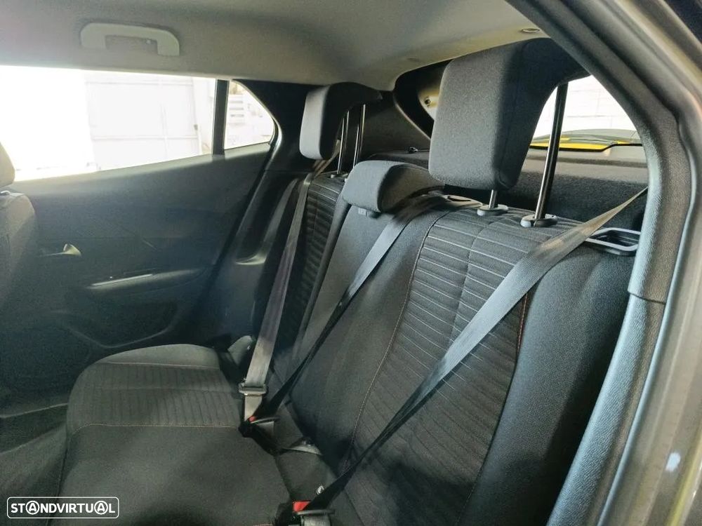 Peugeot 2008 1.2 PureTech Active - 8