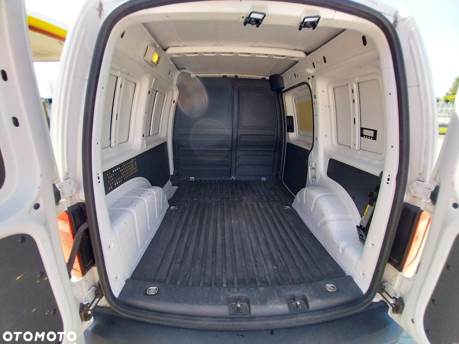 Volkswagen Caddy - 8