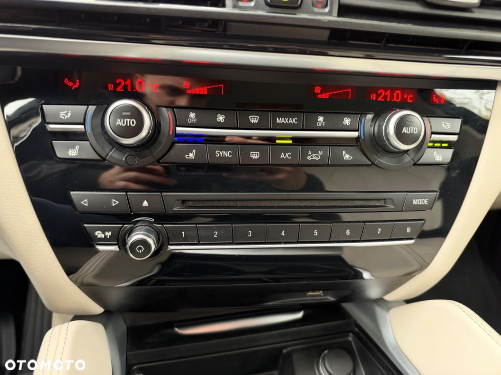 BMW X6 xDrive40d - 32