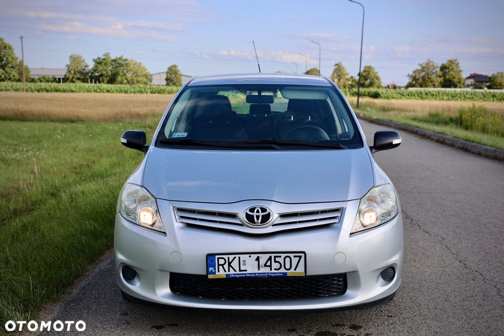 Toyota Auris 1.4 D-4D 2010 - 2