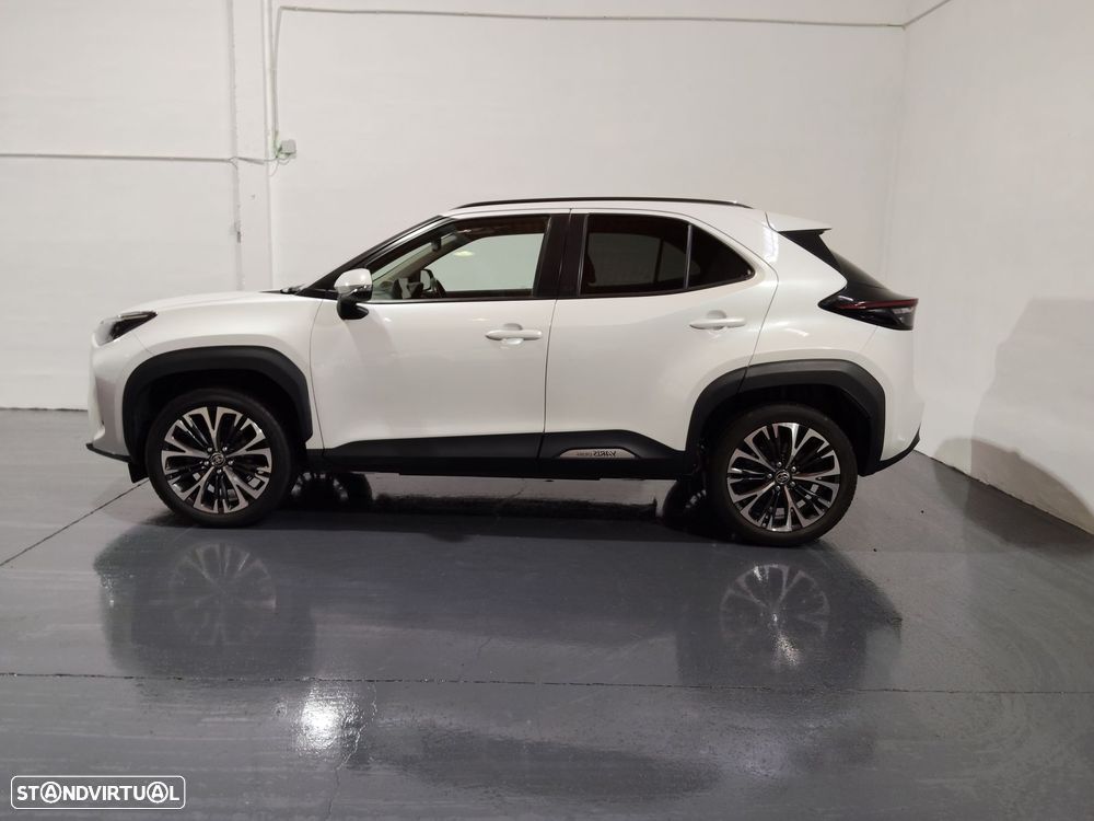 Toyota Yaris Cross 1.5 HDF Luxury - 3