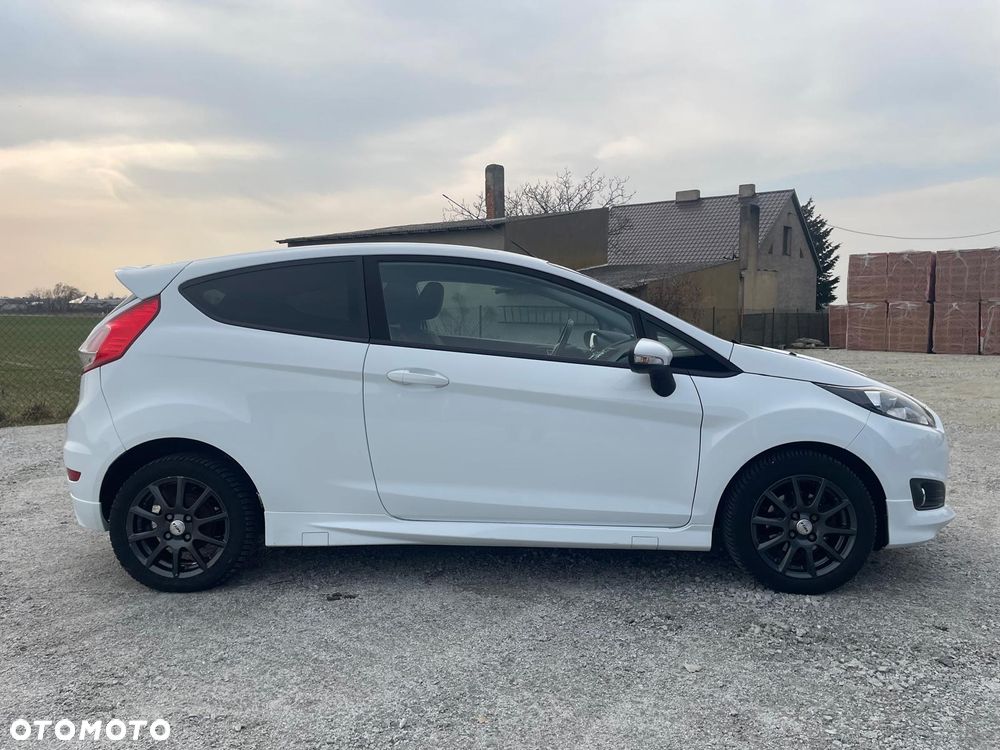 Ford Fiesta 1.0 EcoBoost SYNC Edition - 4