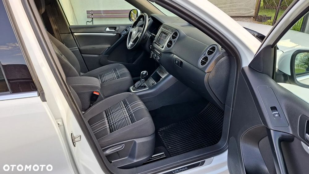 Volkswagen Tiguan 2.0 TDI SCR 4MOTION BlueMotion Technology DSG Lounge Sport & Style - 26