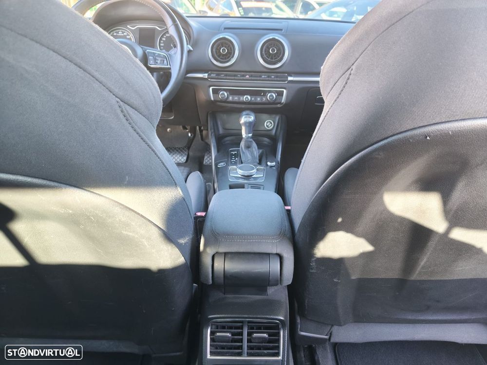 Audi A3 Sportback e-tron 1.4 TFSI Sport S tronic - 19