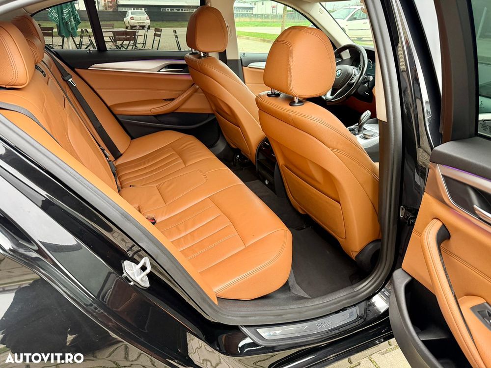BMW Seria 5 520d Aut. Luxury Line - 11