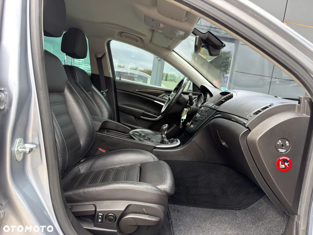 Opel Insignia 1.6 T Cosmo - 28