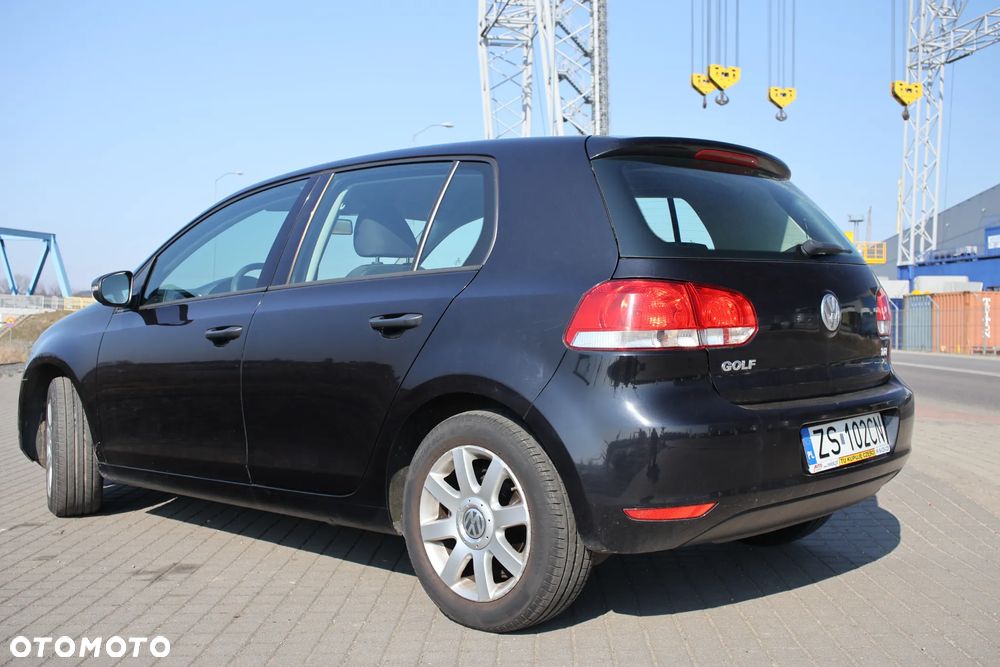 Volkswagen Golf 1.6 TDI Trendline - 4