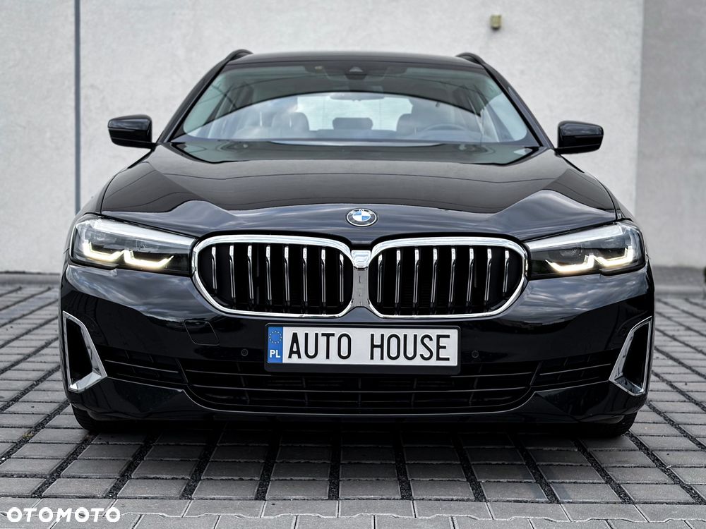 BMW Seria 5 520d xDrive Luxury Line - 2