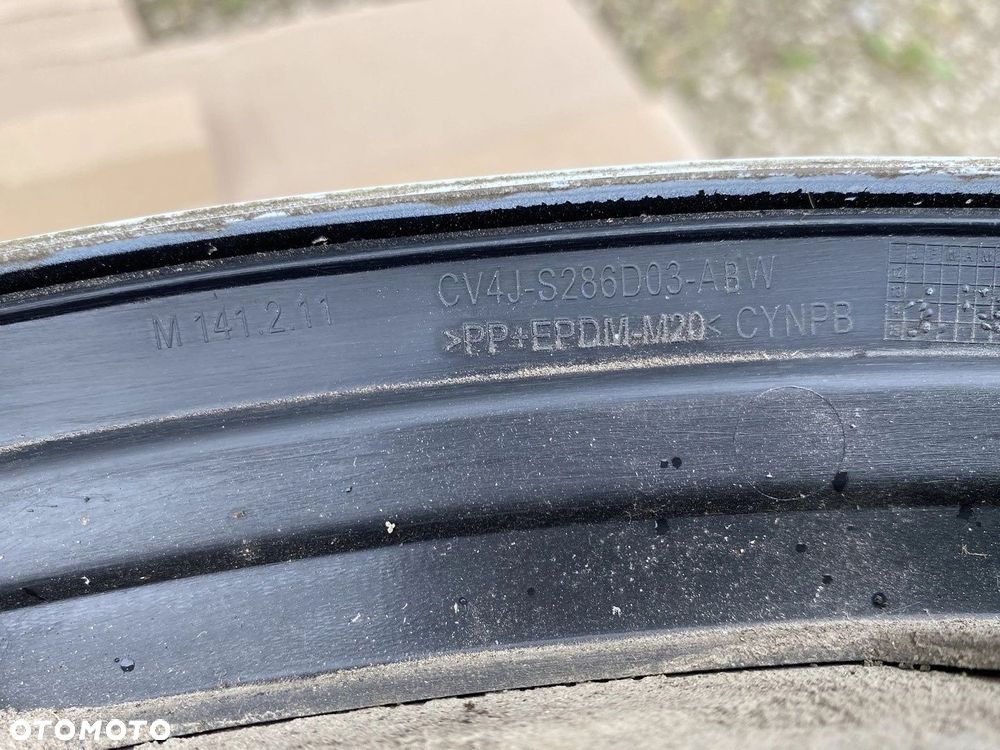 LISTWA LEWA NA TYLNY BŁOTNIK FORD KUGA MK2 ESCAPE MK2 ST LINE CV4J-S286D03-ABW - 3