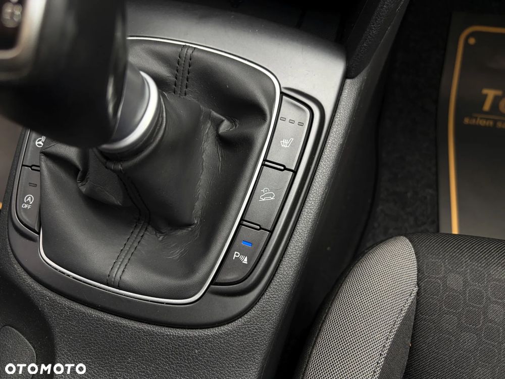 Hyundai Kona - 33