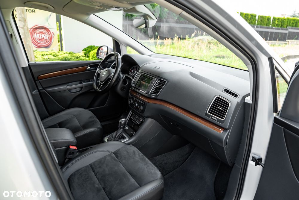 Volkswagen Sharan 2.0 TDI DSG BlueMotion Technology Highline - 22