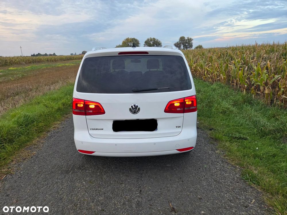 Volkswagen Touran 1.6 TDI DPF DSG MATCH - 8