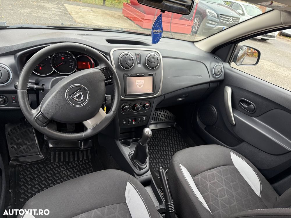 Dacia Sandero 0.9 TCe SL PLUS - 10