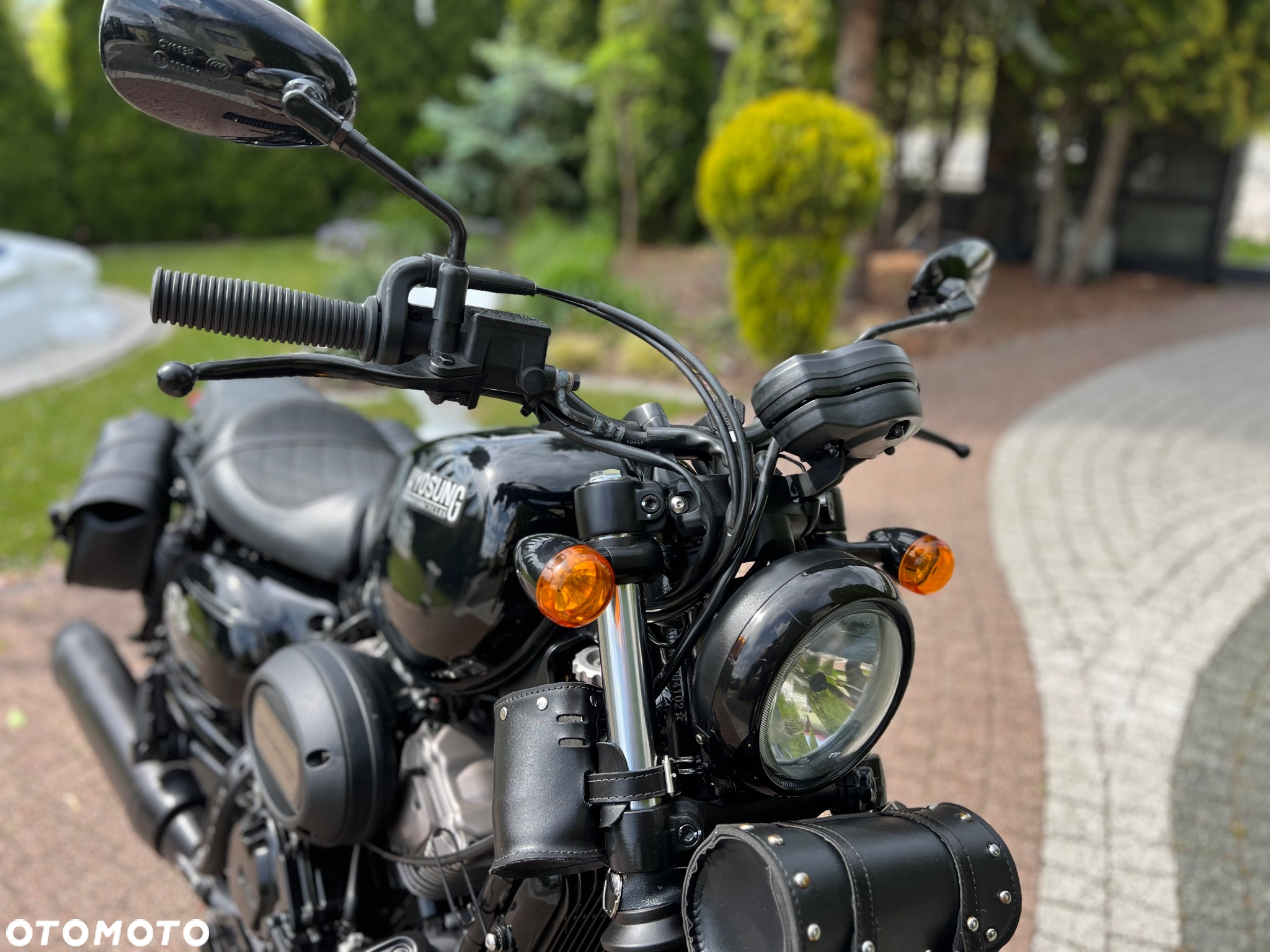 Hyosung GV - 2