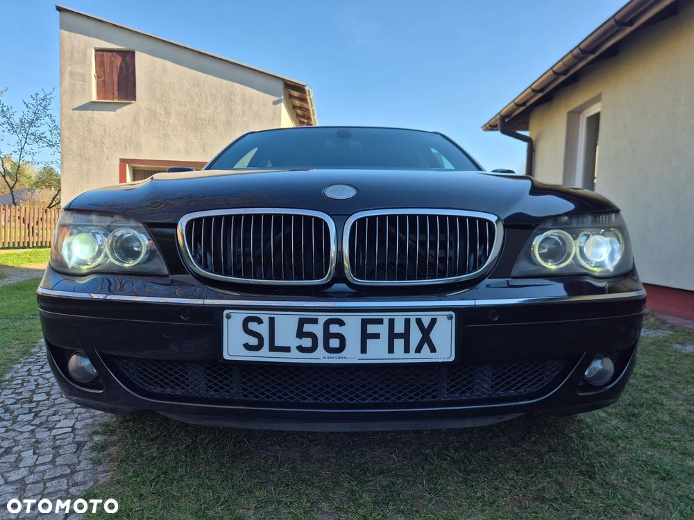 BMW Seria 7 - 35