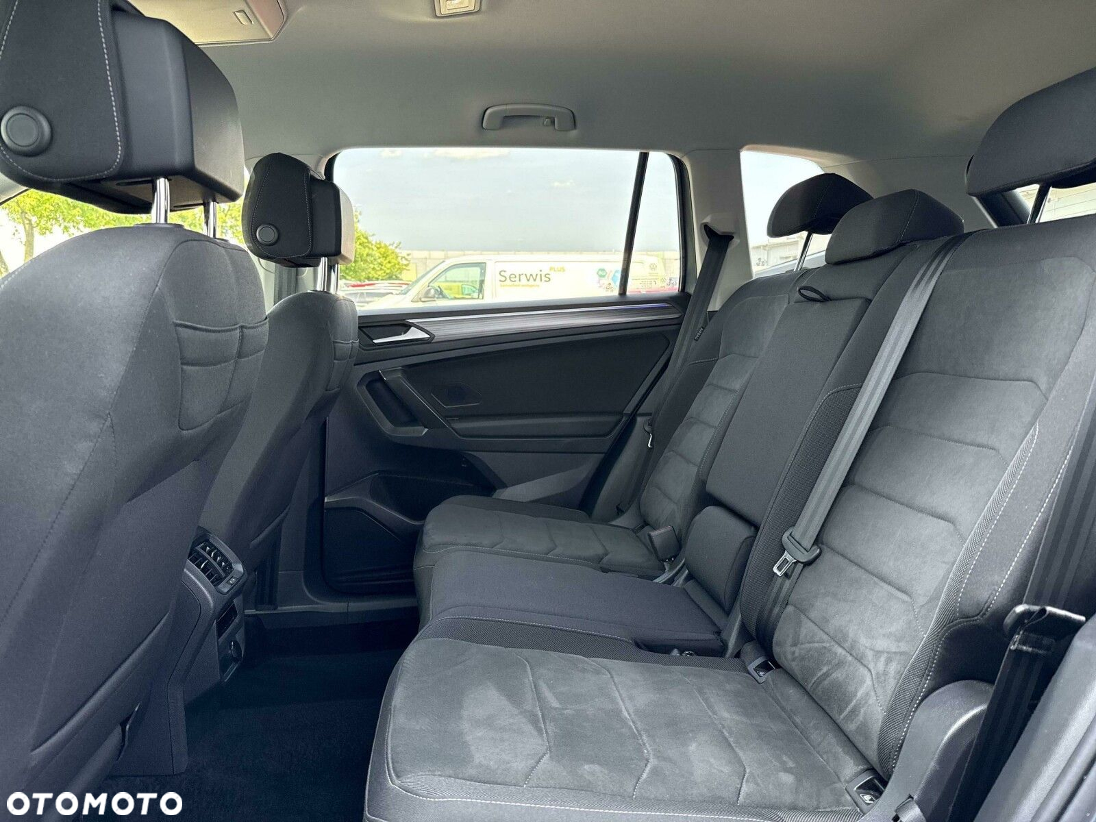 Volkswagen Tiguan - 10