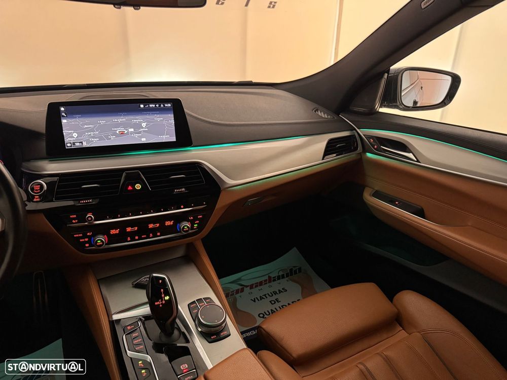 BMW 640 Gran Turismo d xDrive Pack M - 54