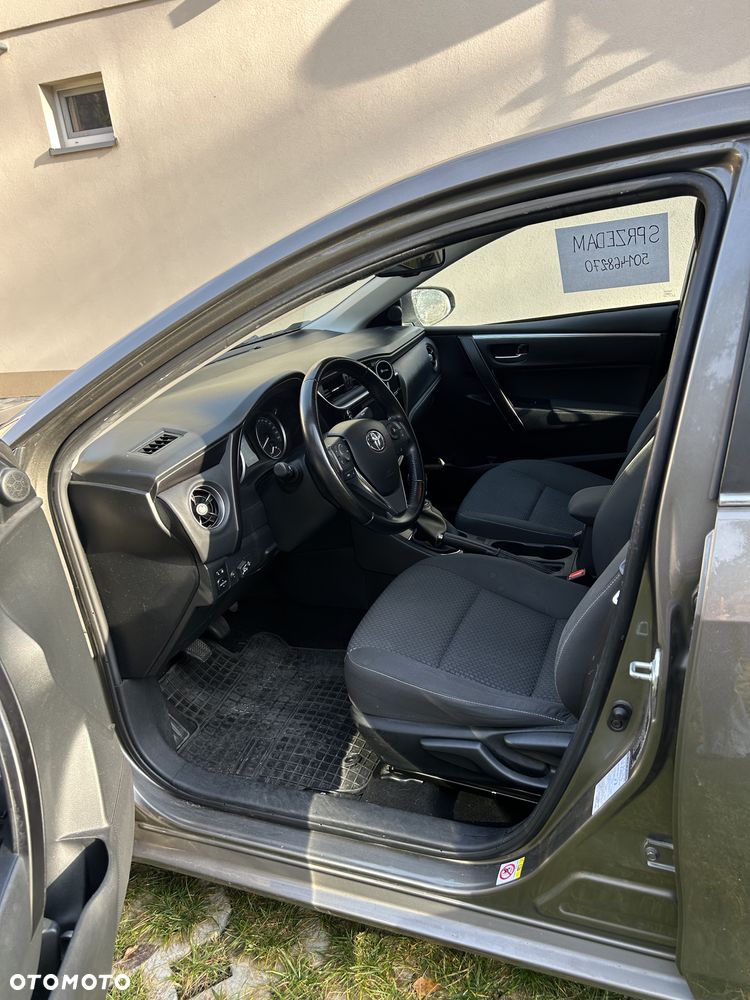 Toyota Corolla 1.6 Comfort - 11