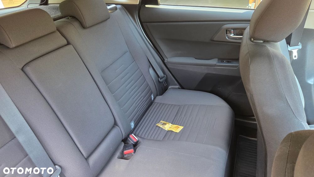 Toyota Auris 1.6 Premium Comfort - 15