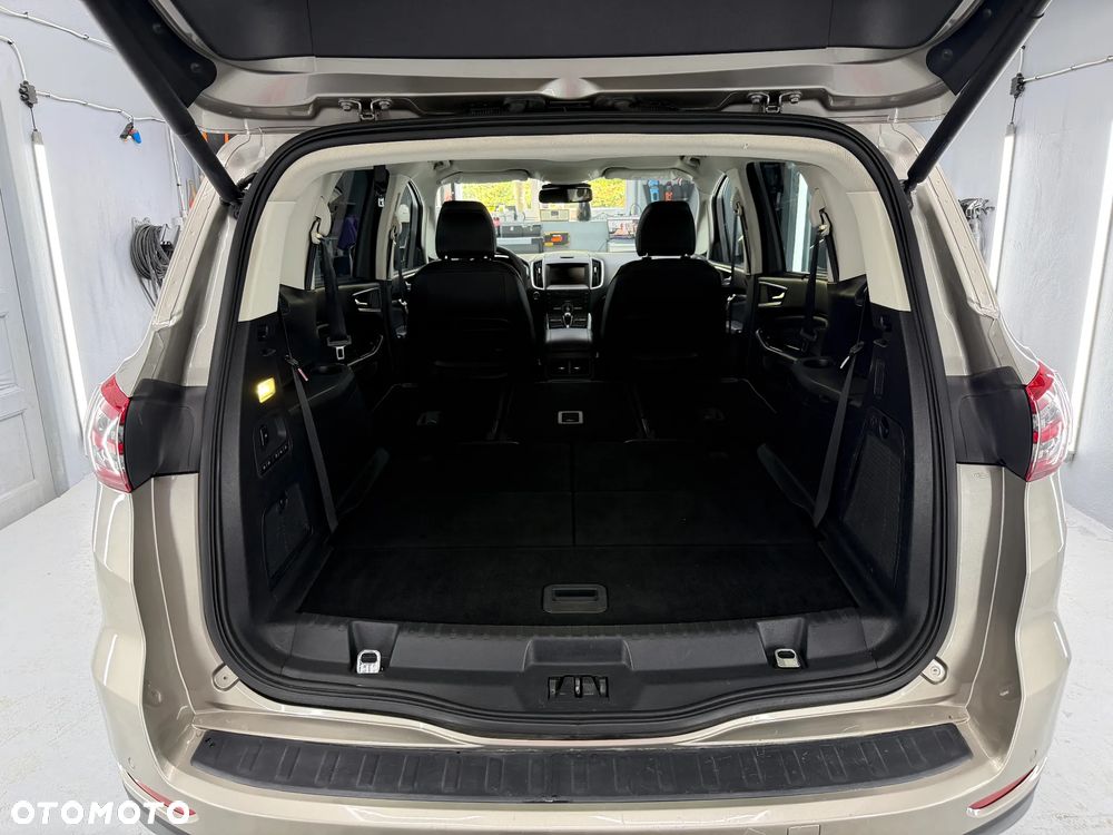 Ford S-Max 2.0 TDCi Titanium PowerShift - 25
